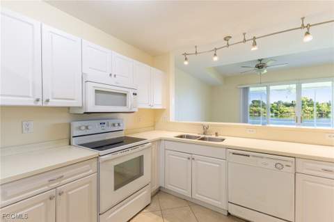 13150 Broadhurst Loop 204, Fort Myers FL - photo 7 of 29