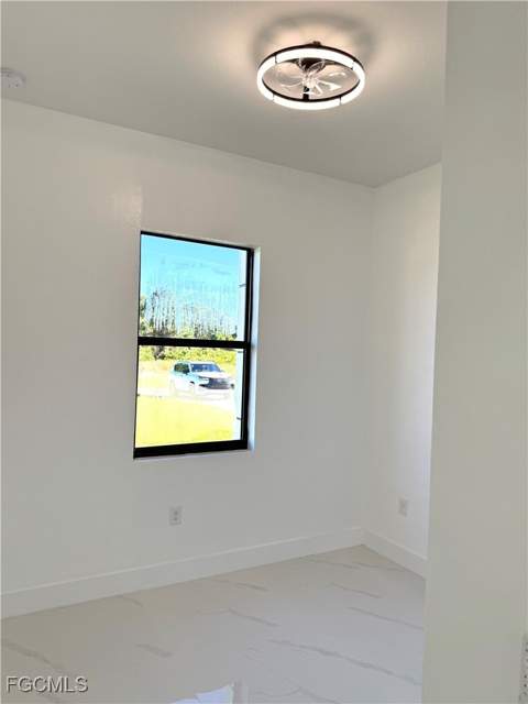 902 Wabasso Ct, Lehigh Acres FL - photo 15 of 18