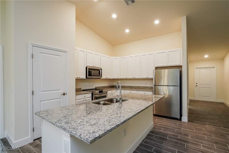 3 bedroom SingleFamilyResidence at 2704 23rd St W, Lehigh Acres, Lehigh Acres — photo 3