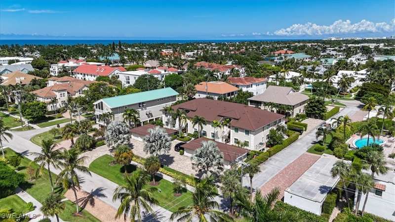 3 bedroom Condominium at 545 11th Ave S 104, St Charles, Naples — photo 1