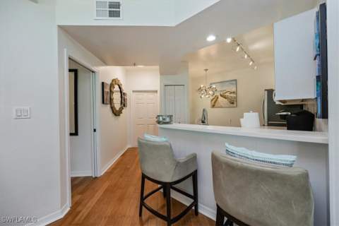 545 11th Ave S 104, Naples FL - photo 11 of 42