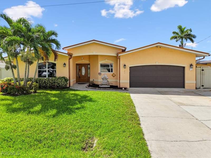 3 bedroom SingleFamilyResidence at 142 SW 51st Ter, Cape Coral, Cape Coral — photo 3