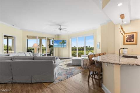 4198 Bay Beach Ln 126, Fort Myers Beach FL - photo 17 of 50