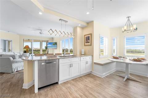 4198 Bay Beach Ln 126, Fort Myers Beach FL - photo 18 of 50