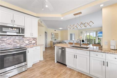 4198 Bay Beach Ln 126, Fort Myers Beach FL - photo 19 of 50