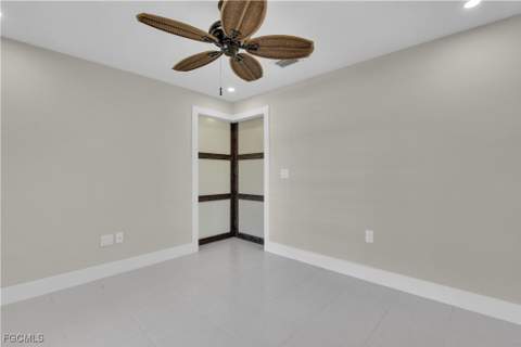 491 Cypress Way E, Naples FL - photo 16 of 42
