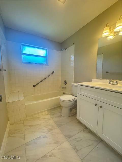 4976 Howard St, Fort Myers FL - photo 13 of 19