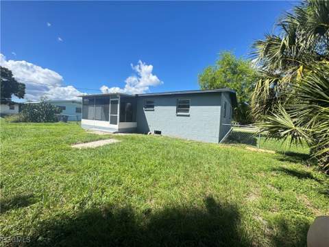 4976 Howard St, Fort Myers FL - photo 17 of 19