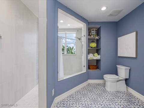 9566 Gulf Shore Dr 102, Naples FL - photo 12 of 34