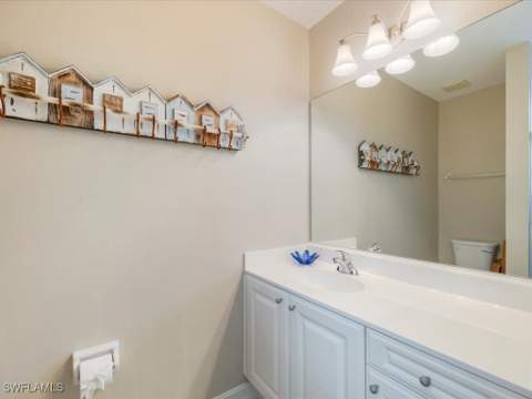 9566 Gulf Shore Dr 102, Naples FL - photo 18 of 34