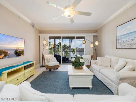 9566 Gulf Shore Dr 102, Naples FL - photo 9 of 34