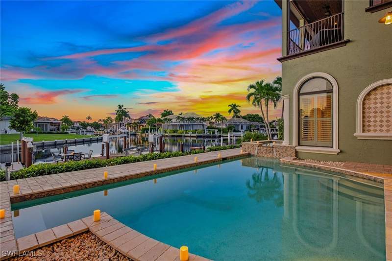 5 bedroom SingleFamilyResidence at 1850 Apataki Ct, Marco Beach, Marco Island — photo 4