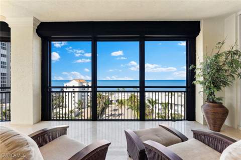 81 Seagate Dr 801, Naples FL - photo 10 of 39