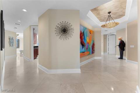 81 Seagate Dr 801, Naples FL - photo 20 of 39