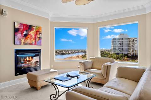 81 Seagate Dr 801, Naples FL - photo 24 of 39