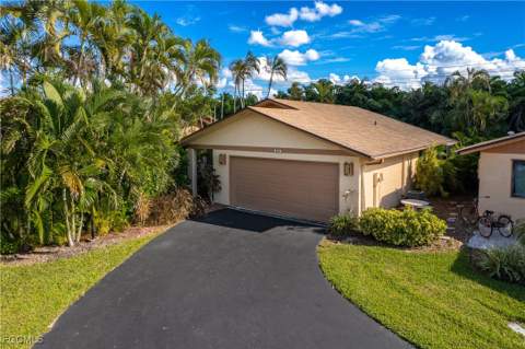 6468 Royal Woods Dr, Fort Myers FL - photo 10 of 35