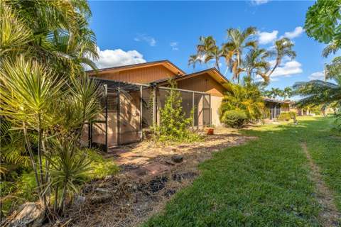 6468 Royal Woods Dr, Fort Myers FL - photo 8 of 35