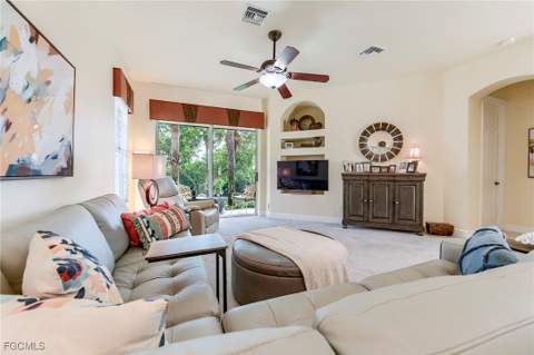 8920 Crown Colony Blvd, Fort Myers FL - photo 19 of 37