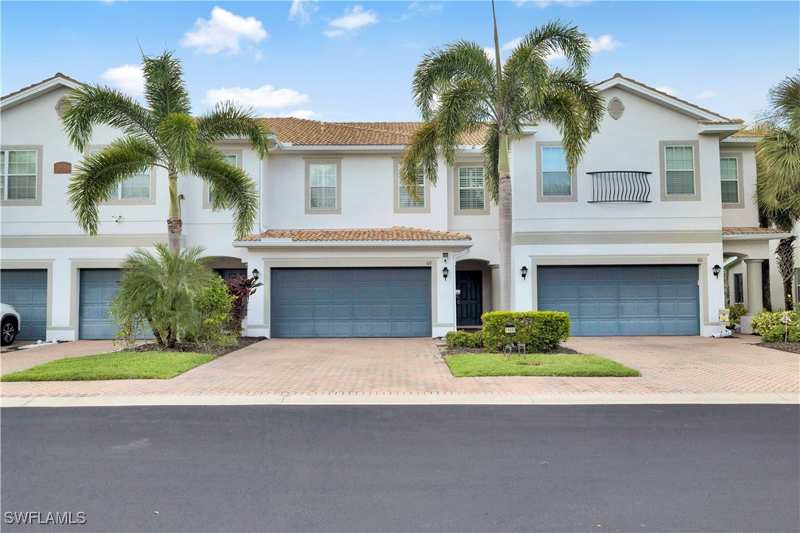 3 bedroom Townhouse at 19550 Bowring Park Rd 102, Somerset Townhomes, Fort Myers — photo 1