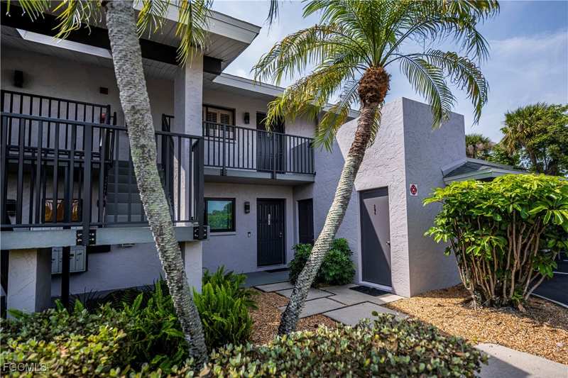 2 bedroom Condominium at 808 Cape Coral Pkwy W 204, Edgewater Condo, Cape Coral — photo 1
