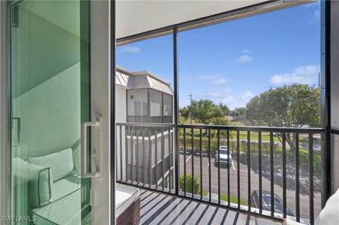 766 Central Ave 313, Naples FL - photo 20 of 30