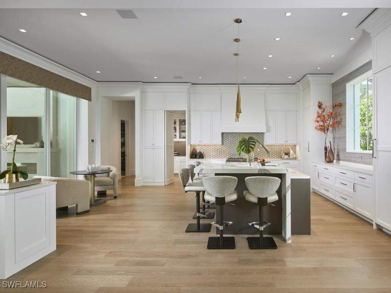 5 bedroom SingleFamilyResidence at 2075 Gordon Dr E, Aqualane Shores, Naples — photo 5