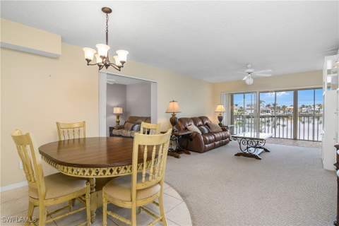 10682 Gulf Shore Dr C102, Naples FL - photo 15 of 36