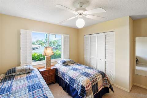 10682 Gulf Shore Dr C102, Naples FL - photo 23 of 36
