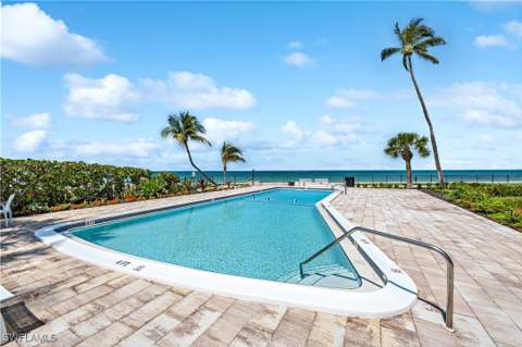 2121 Gulf Shore Blvd N 206, Naples FL - photo 16 of 21