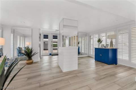 2121 Gulf Shore Blvd N 206, Naples FL - photo 17 of 21