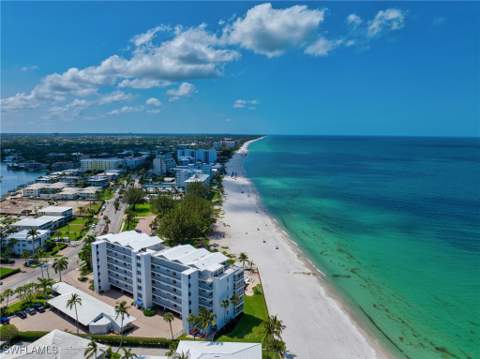2121 Gulf Shore Blvd N 206, Naples FL - photo 21 of 21