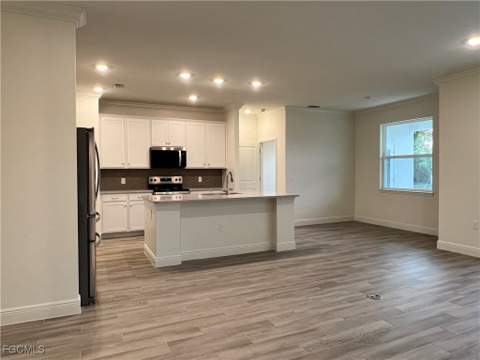 1232 NW 21st Pl, Cape Coral FL - photo 10 of 34