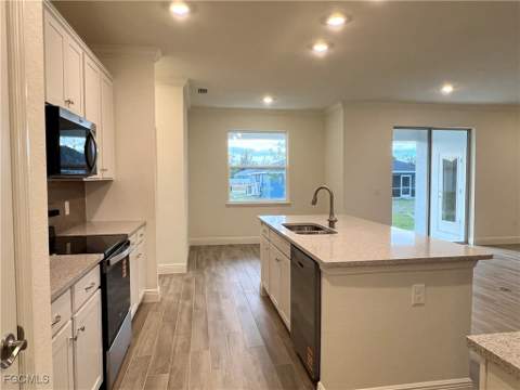 1232 NW 21st Pl, Cape Coral FL - photo 17 of 34