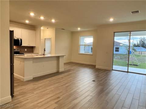 1232 NW 21st Pl, Cape Coral FL - photo 18 of 34