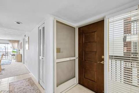 4417 Spanker Ct 3C, Fort Myers FL - photo 17 of 40