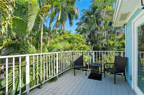 167 Coconut Dr, Fort Myers Beach FL - photo 18 of 34