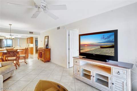 4263 Bay Beach Ln 714, Fort Myers Beach FL - photo 9 of 45