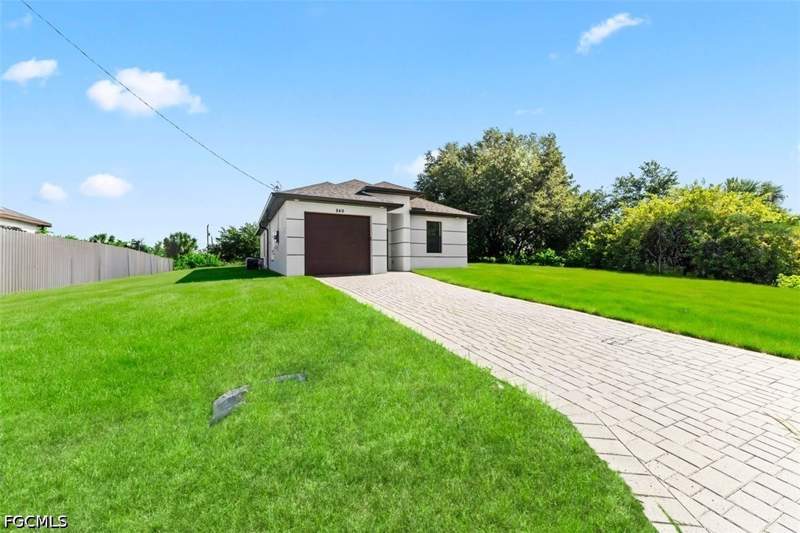 3 bedroom SingleFamilyResidence at 849 Wolverine St E, Lehigh Acres, Lehigh Acres — photo 4