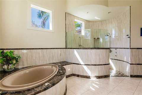 11558 Aerie Ln, Naples FL - photo 24 of 49