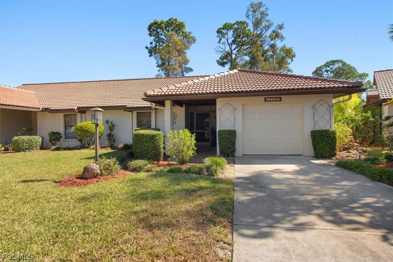 2 bedroom Attached at 13108 Tall Pine Cir, Pinebrook Woods, Fort Myers — photo 3