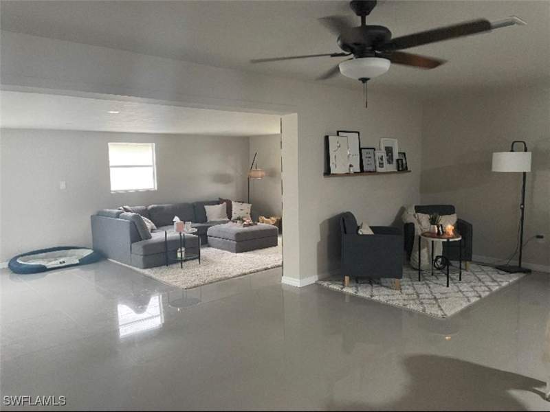 3 bedroom SingleFamilyResidence at 1635 Lowell Ct, Bowling Green, Fort Myers — photo 2