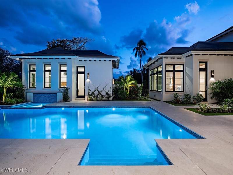 6 bedroom SingleFamilyResidence at 1795 Gordon Dr, Aqualane Shores, Naples — photo 3