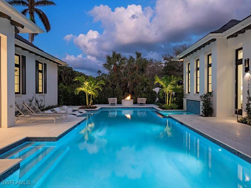 6 bedroom SingleFamilyResidence at 1795 Gordon Dr, Aqualane Shores, Naples — photo 4