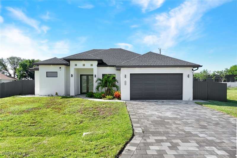 4 bedroom SingleFamilyResidence at 636 NE 8th Ter, Cape Coral, Cape Coral — photo 1