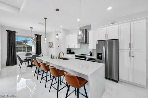 636 NE 8th Ter, Cape Coral FL - photo 14 of 39