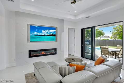 636 NE 8th Ter, Cape Coral FL - photo 7 of 39