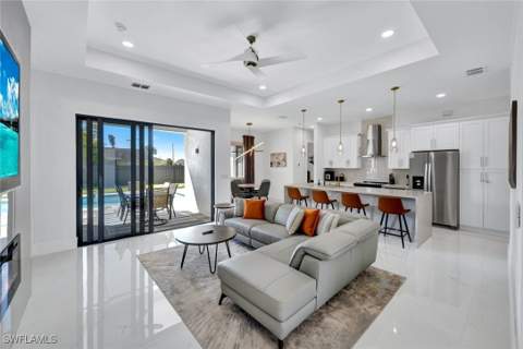 636 NE 8th Ter, Cape Coral FL - photo 8 of 39
