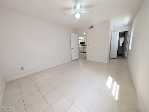 5305 Summerlin Rd 514, Fort Myers FL - photo 10 of 21