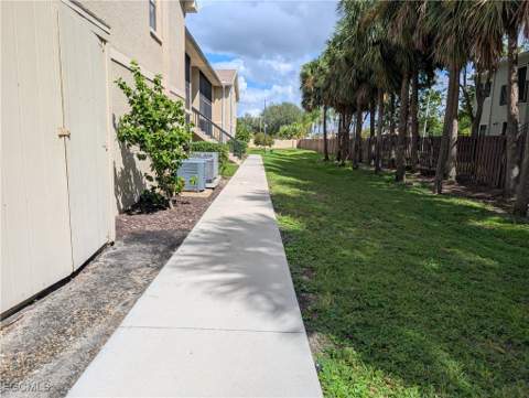 5305 Summerlin Rd 514, Fort Myers FL - photo 18 of 21
