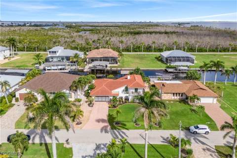 2420 Cherimoya Ln, St James City FL - photo 8 of 48